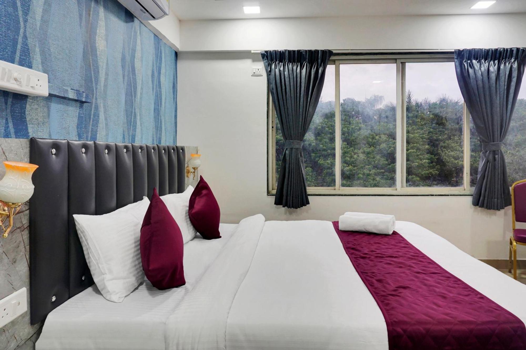 פונה Hotel Orchard Park מראה חיצוני תמונה