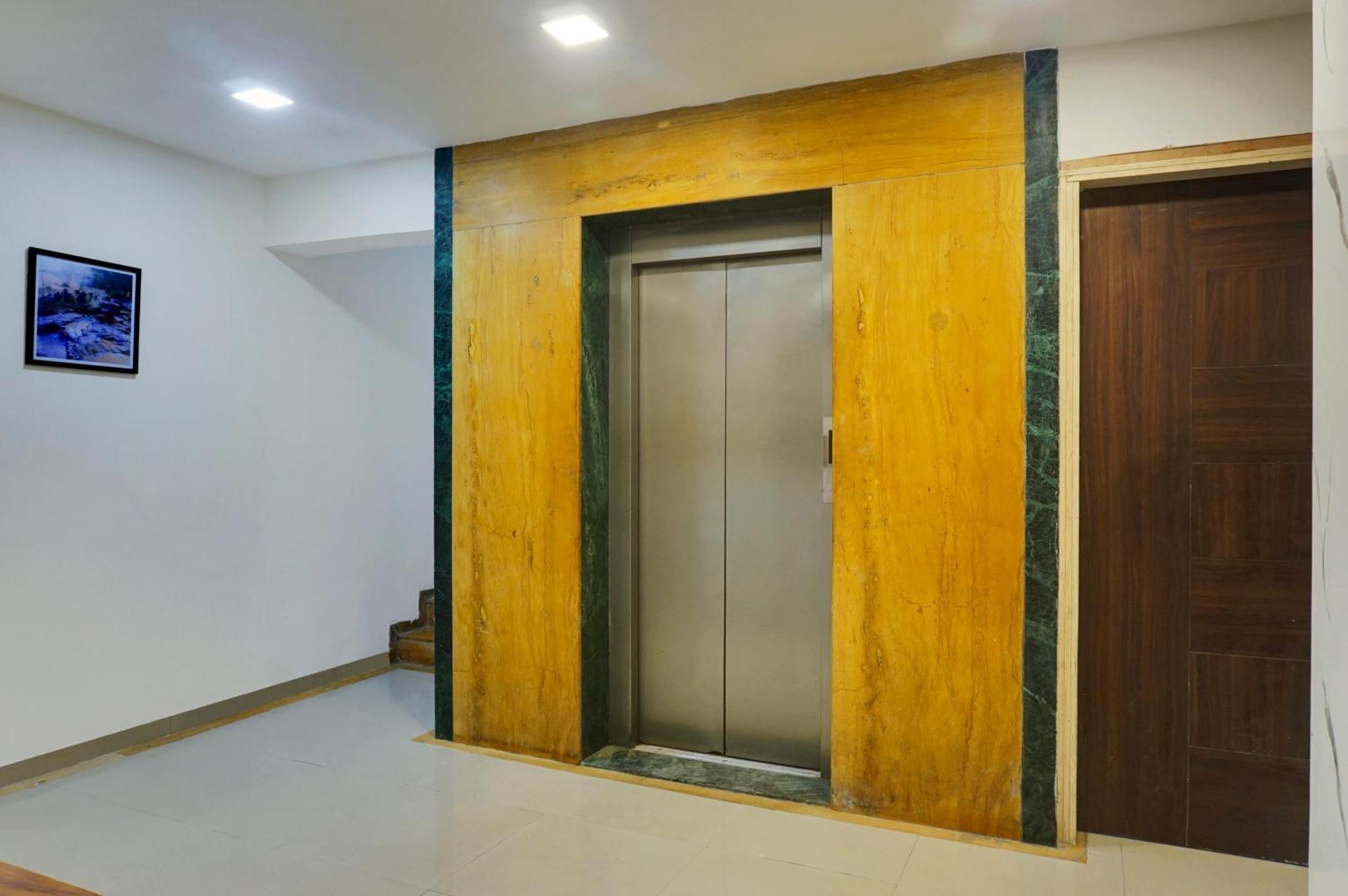 פונה Hotel Orchard Park מראה חיצוני תמונה