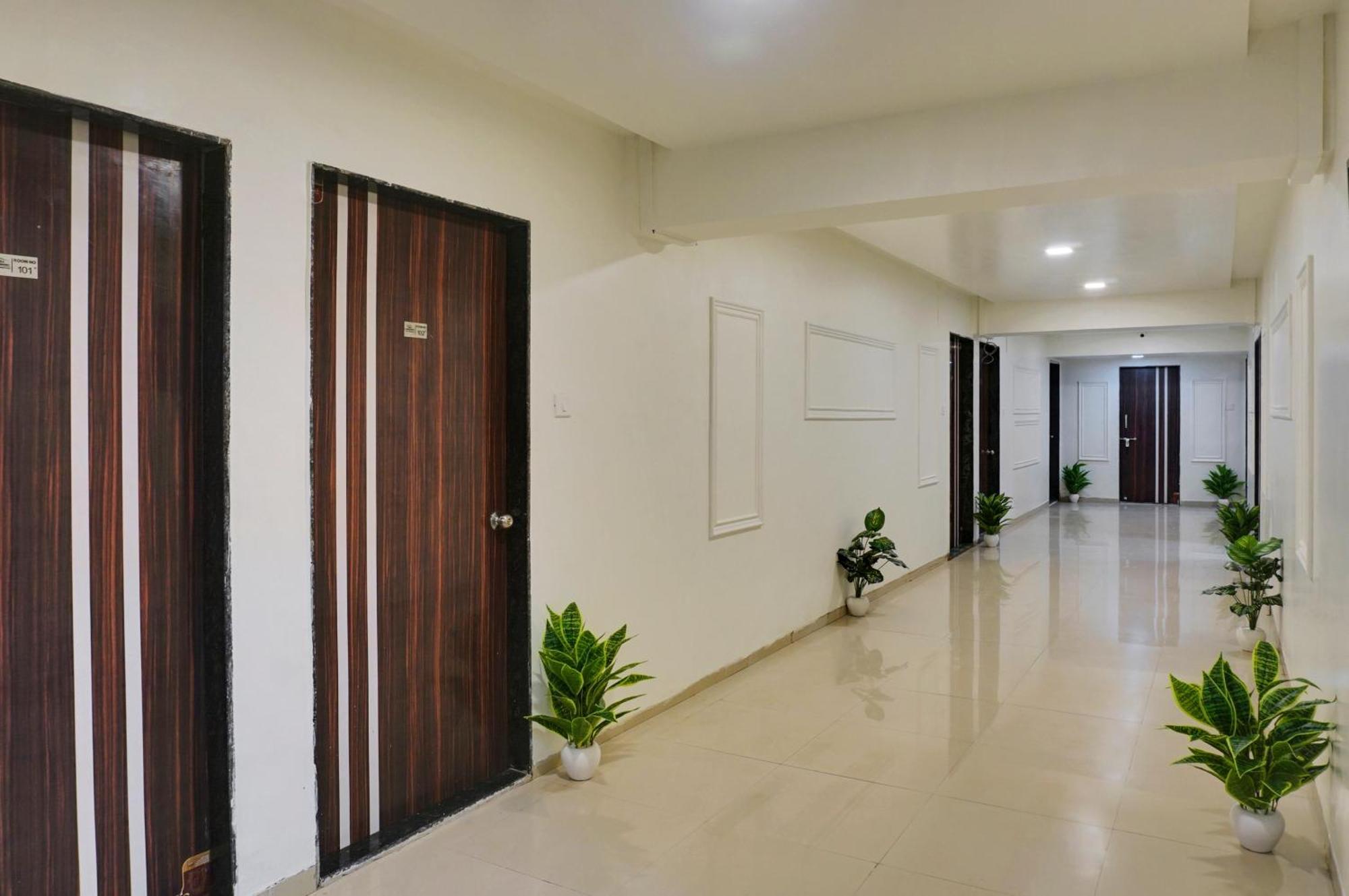 פונה Hotel Orchard Park מראה חיצוני תמונה