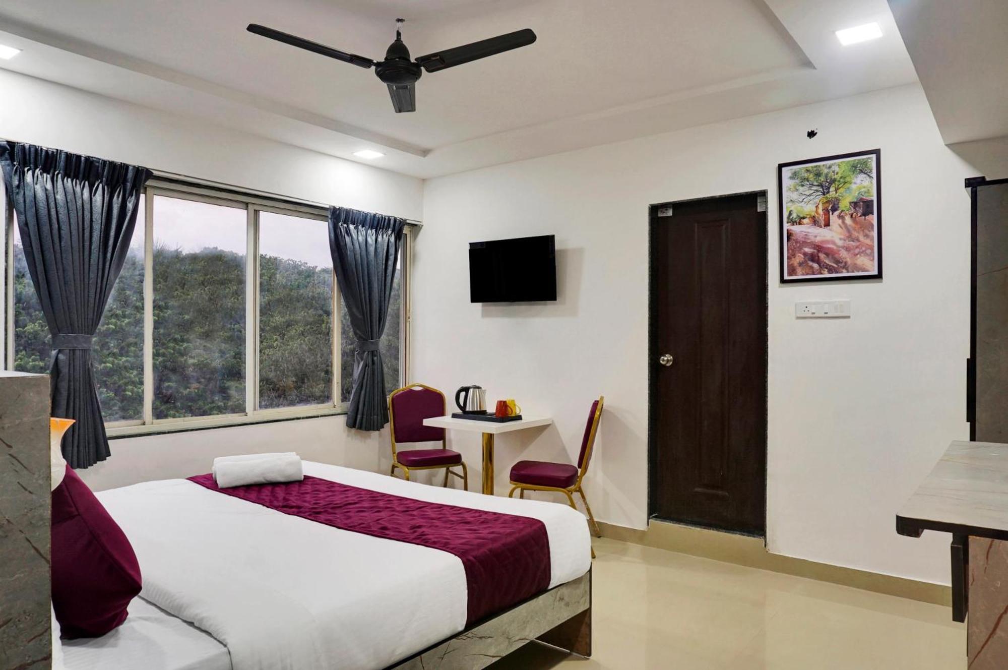פונה Hotel Orchard Park מראה חיצוני תמונה